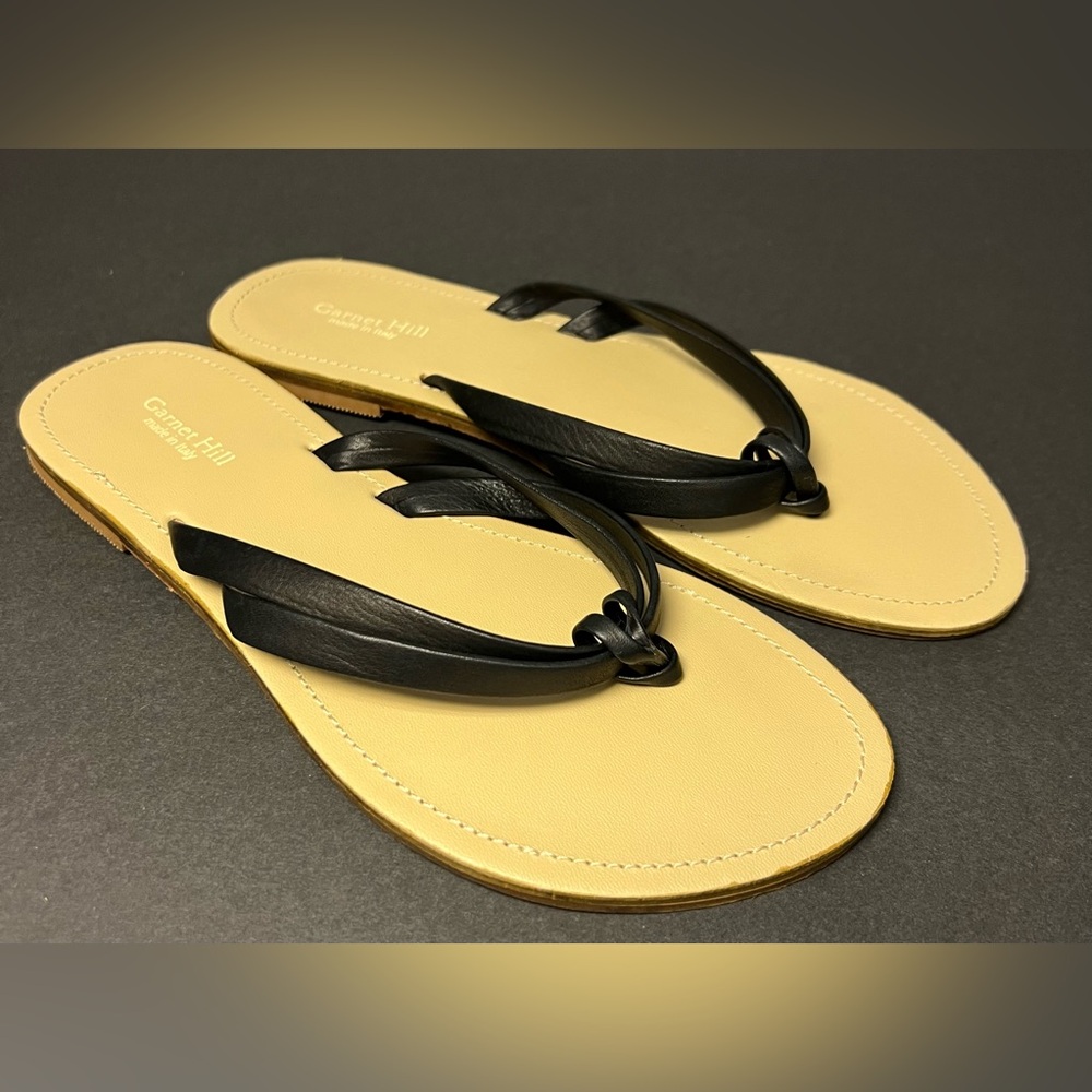 Garnet Hill- Womens Thong Sandals- Size: 8, Black/Tan‎
